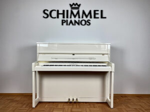 SCHIMMEL C 121